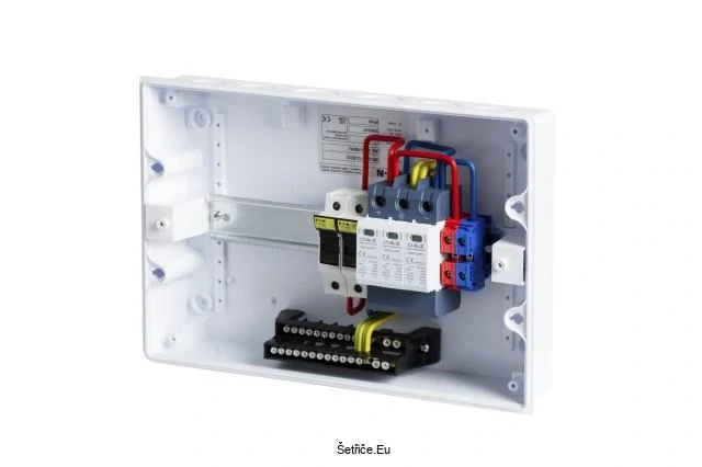 DC rozváděč R-AZ-DC1 se svodičem přepětí, pro FV instalace