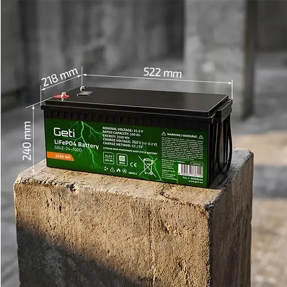Baterie LiFePO4 25,6V 100Ah GETI GBLE-24-100D Displej
